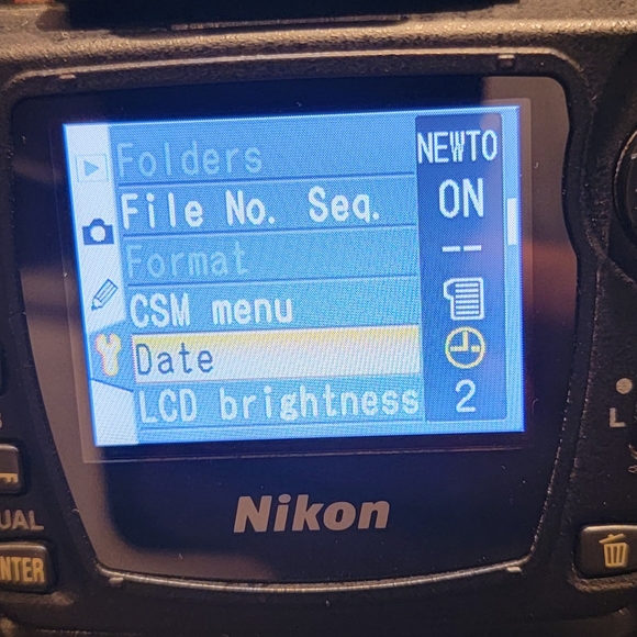 NIKON D70S NIKKOR 15-55mm DSLR Camera - Picture 4 of 7